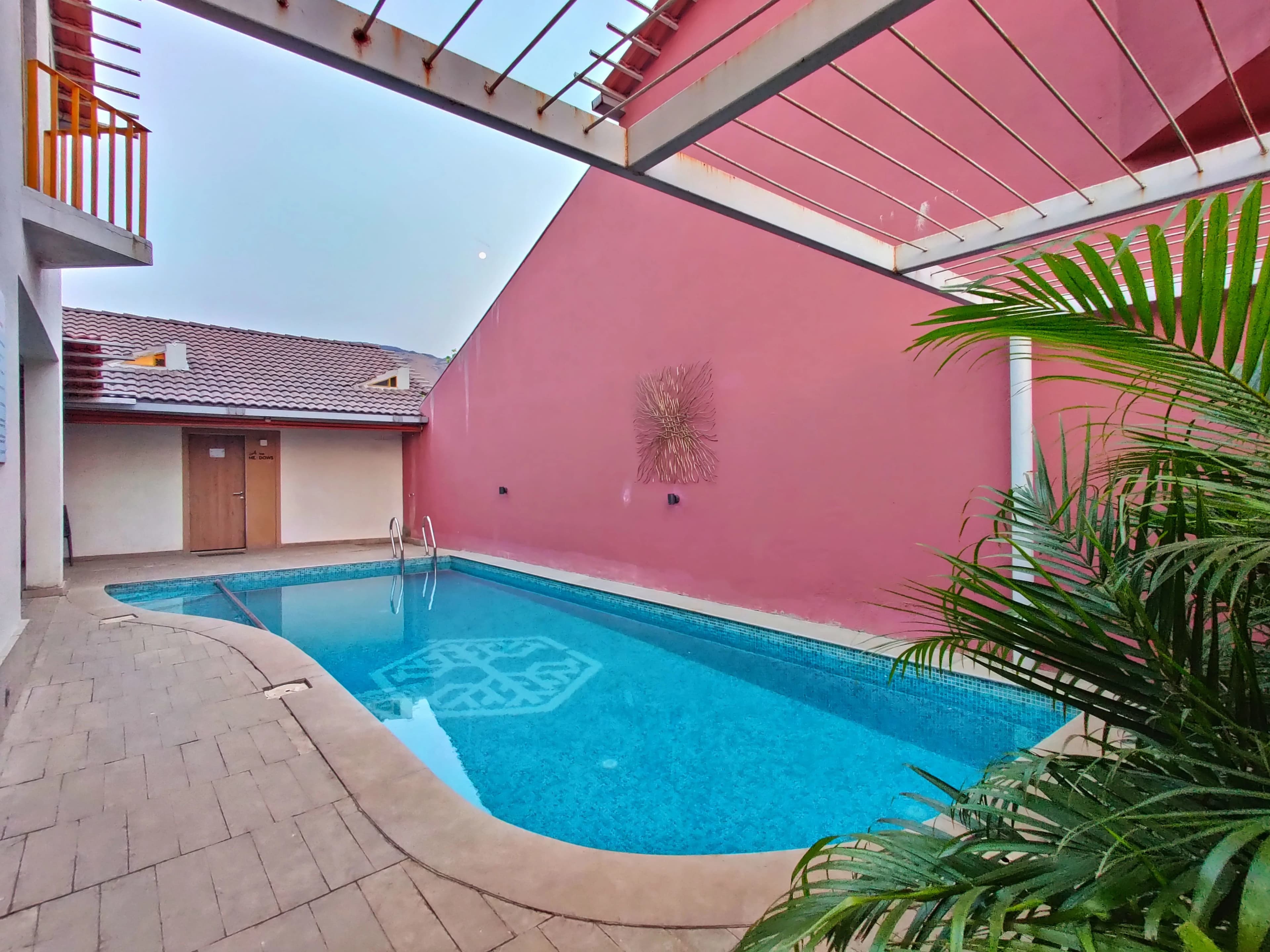 Touchwood Bliss pool