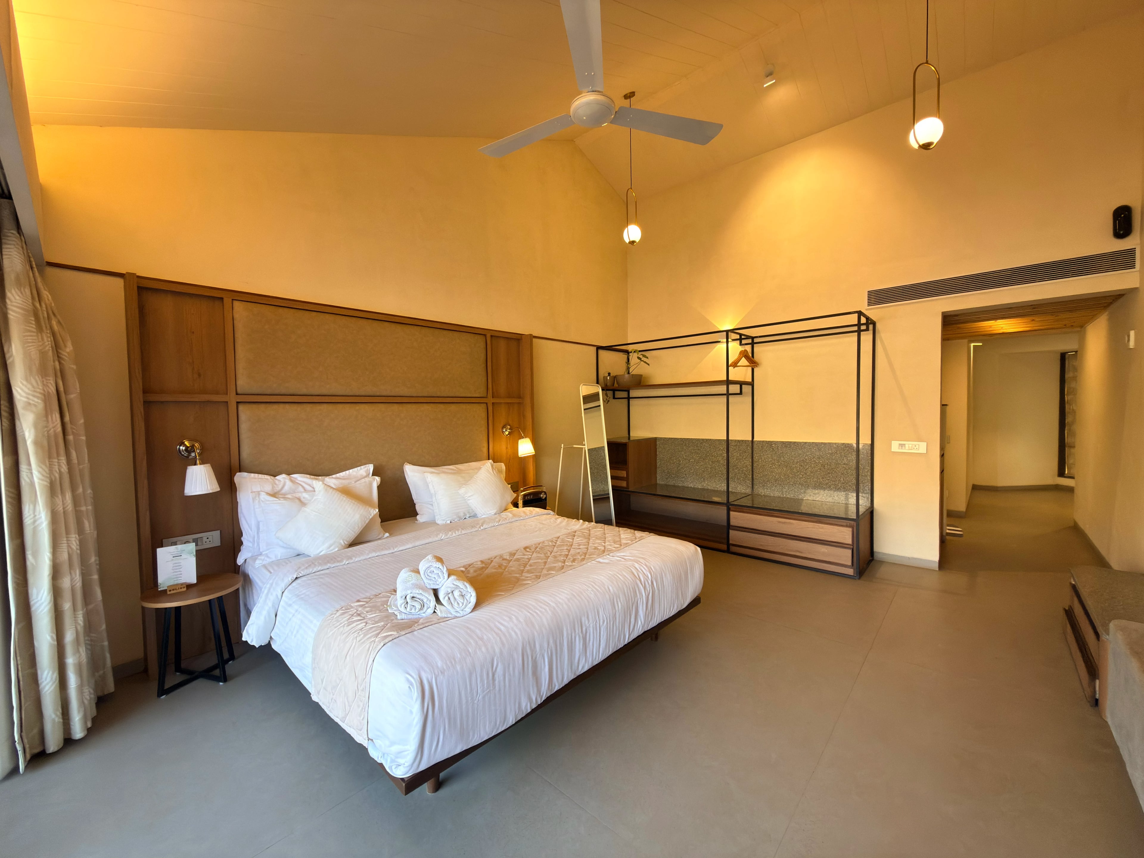 luxury villas in Igatpuri