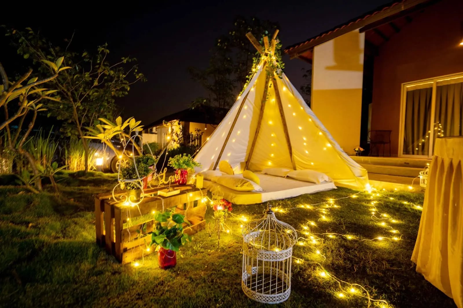 Best resort near mumbai for couples