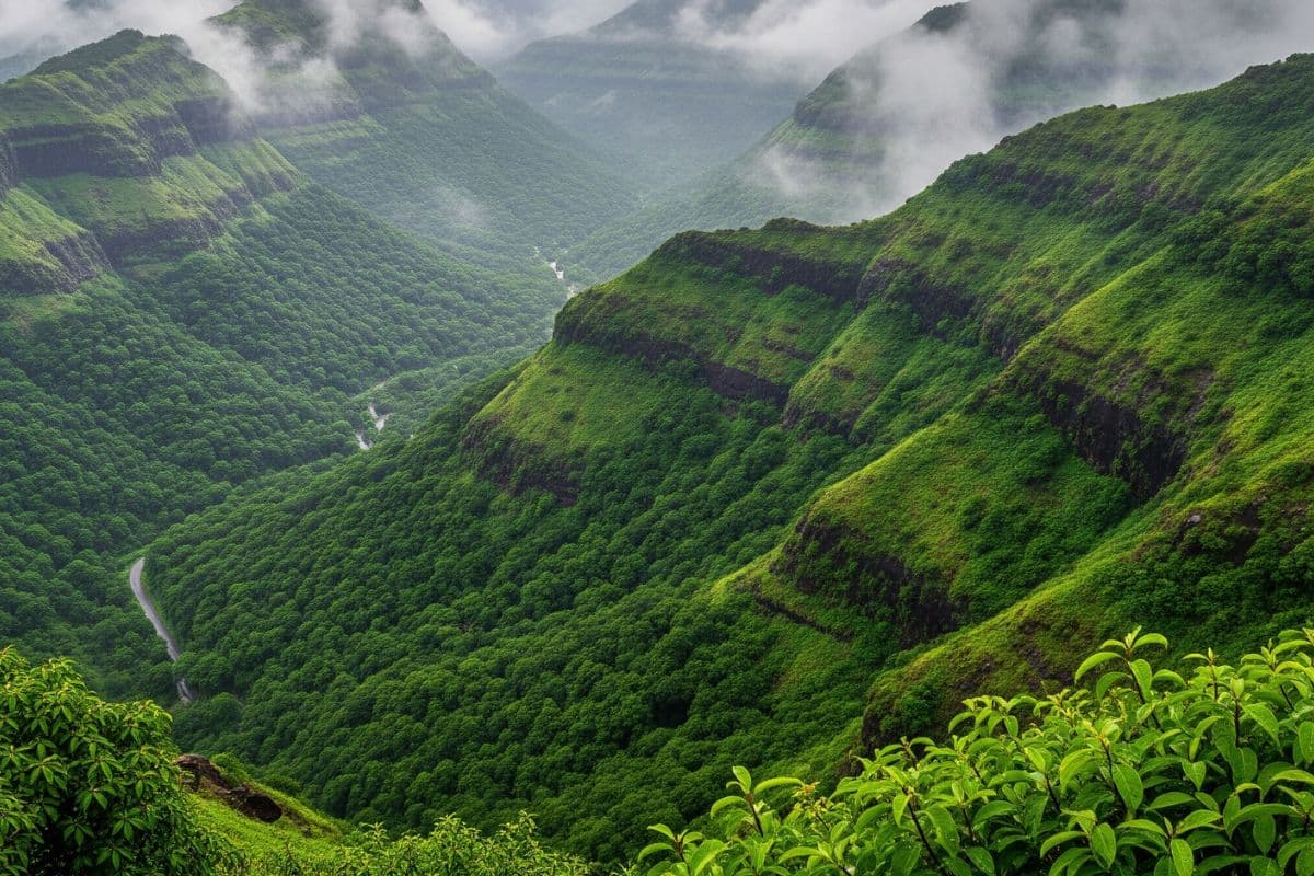 best monsoon gateway near mumbai